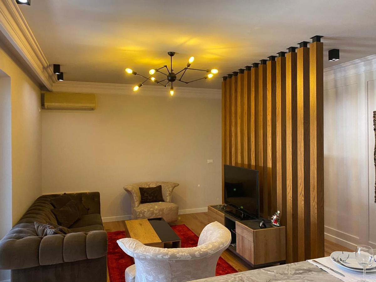 Mel'S Place Тирана Экстерьер фото